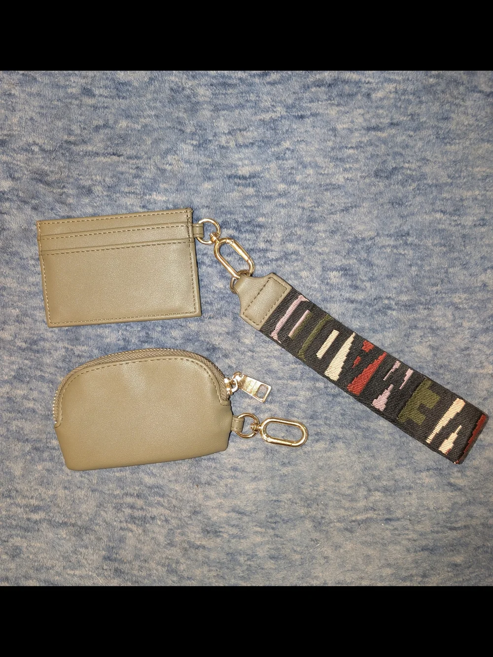 Steve Madden Olive Cardholder & Coin Pouch Set with Strap